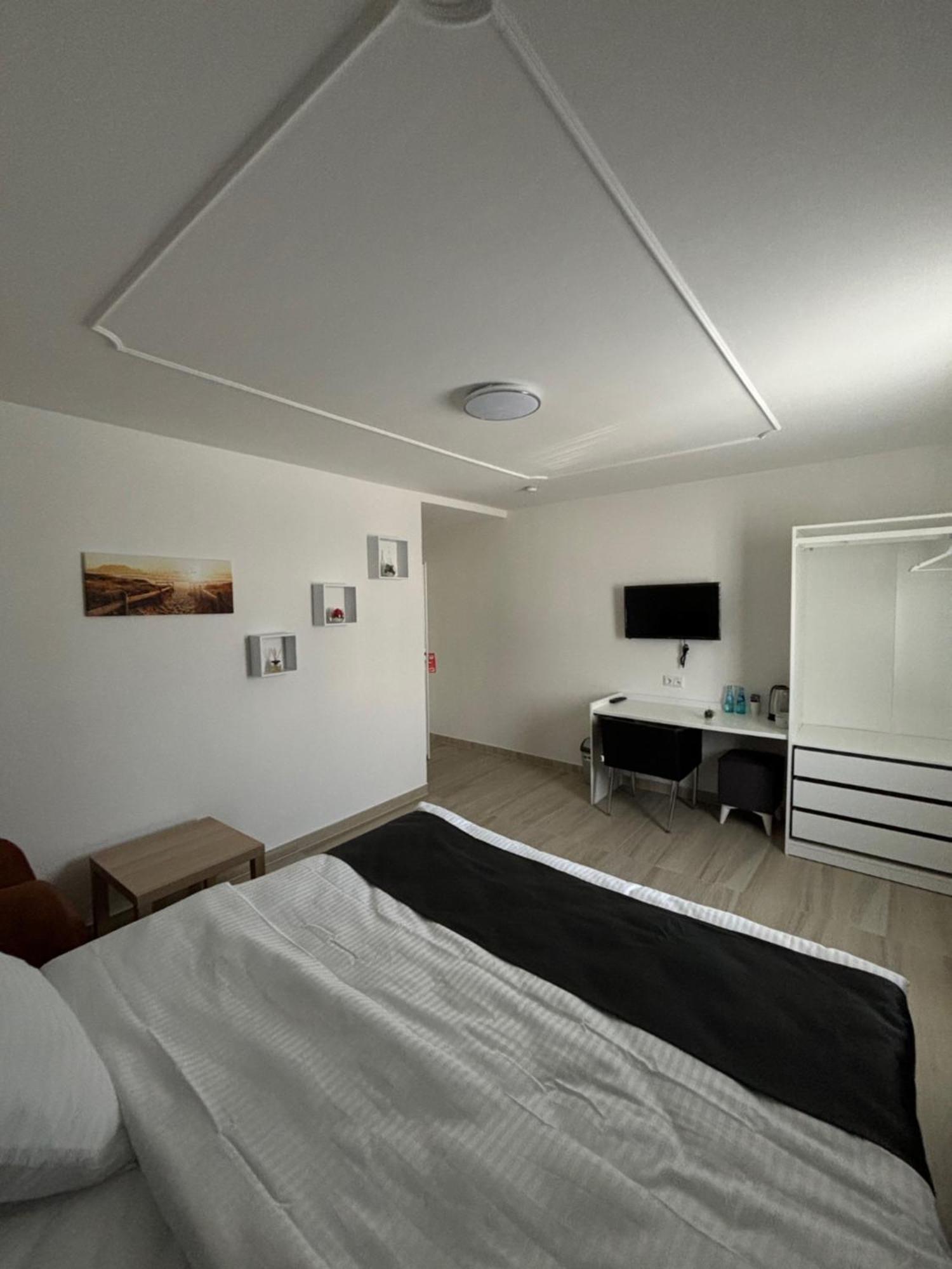 Dido Diamond Hotel Dietzenbach Exterior foto